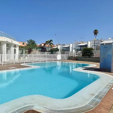Bright Place Apartment